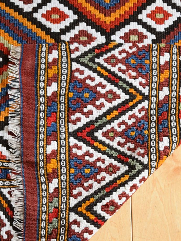 ビンテージ織物の裏面