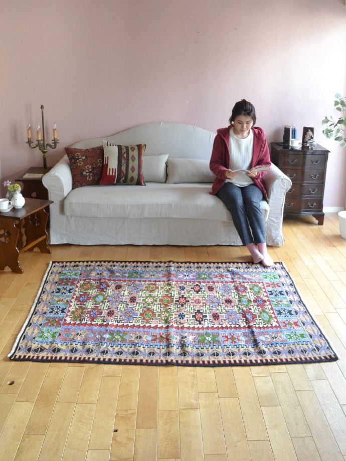 ビンテージのおしゃれなキリム