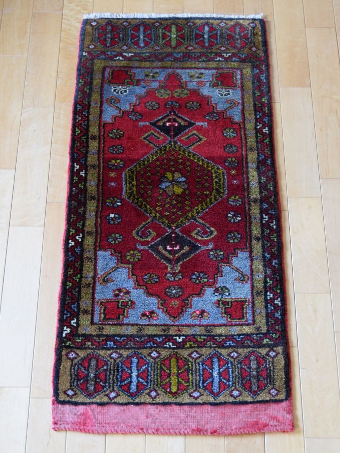 おしゃれなビンテージ絨毯