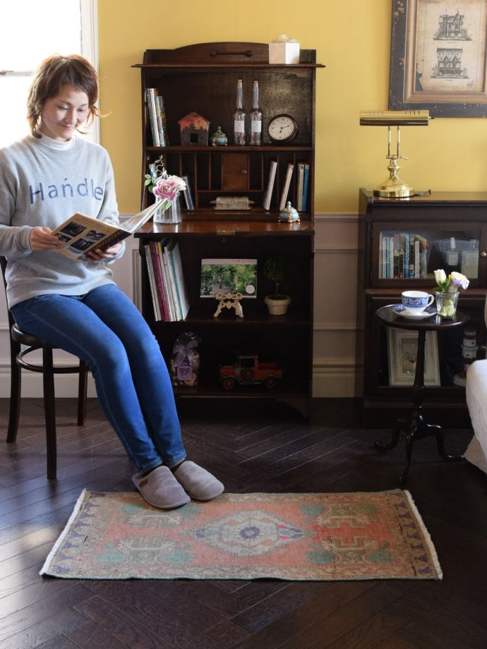 ビンテージのおしゃれな絨毯