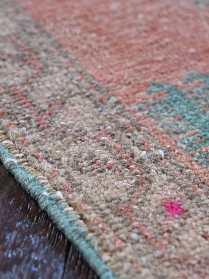 ヴィンテージのトライバルラグ