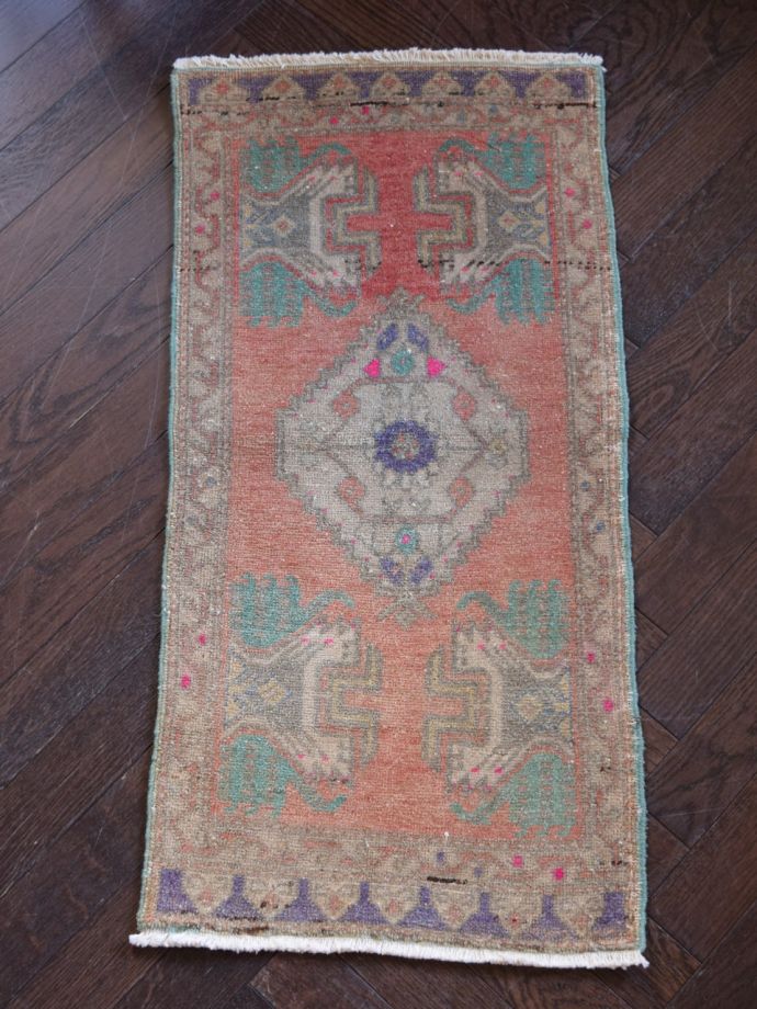 おしゃれなビンテージ絨毯