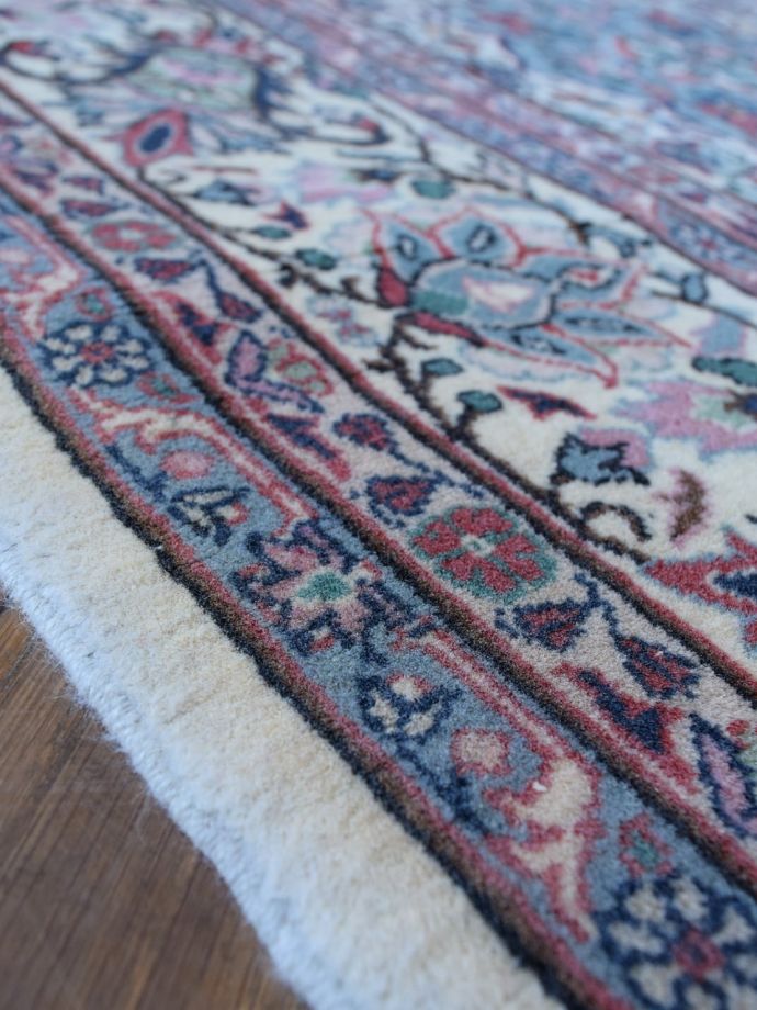 ヴィンテージのトライバルラグ