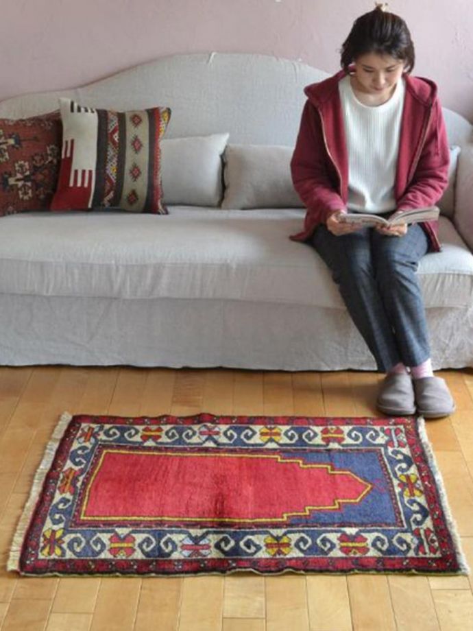 ビンテージのおしゃれな絨毯