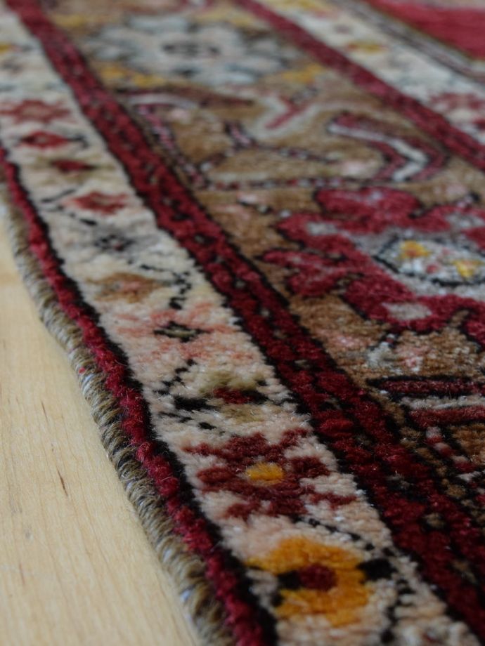 ヴィンテージのトライバルラグ