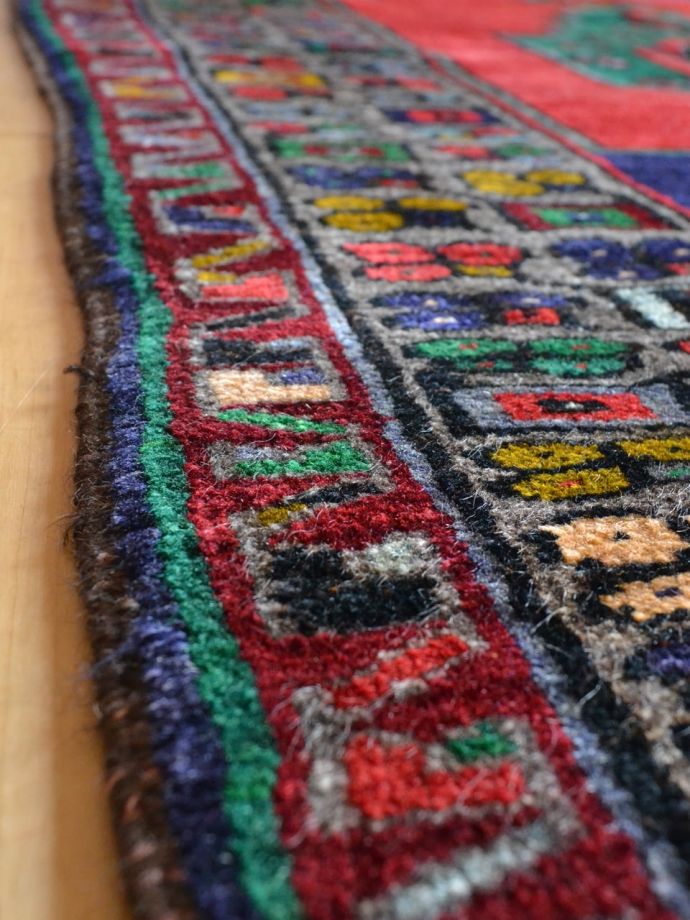 ヴィンテージのトライバルラグ