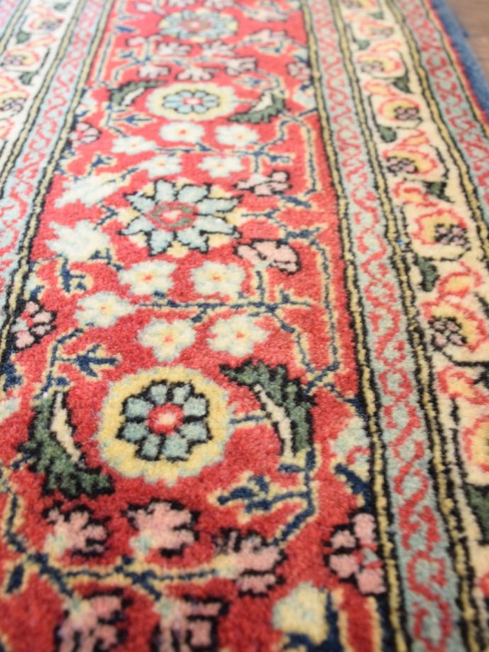 ヴィンテージのトライバルラグ