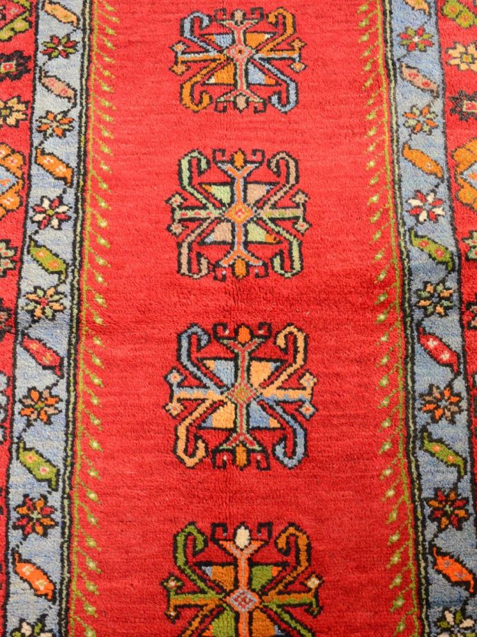 1点もののビンテージ絨毯