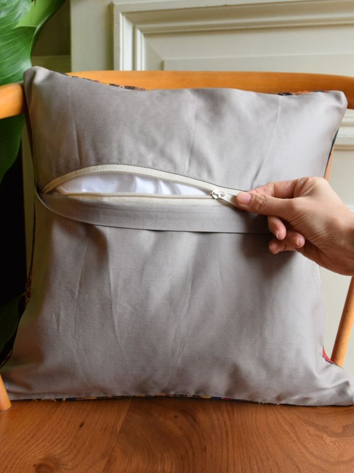 オールドキリムのクッションカバー