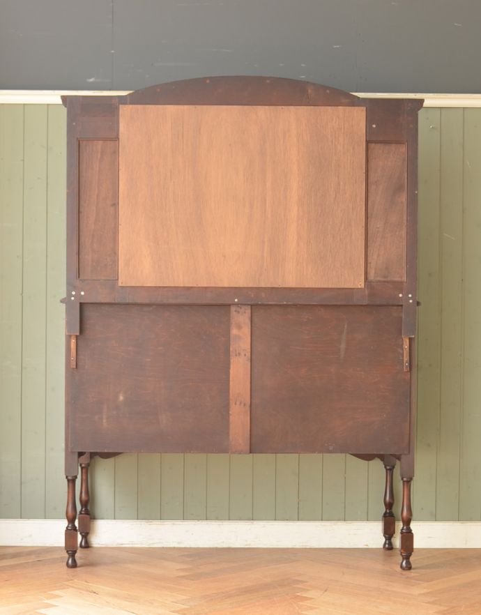 サイドバイサイド　アンティーク家具　イギリスアンティーク家具、マホガニー材のミラーバックサイドボード（ミラー付きチェスト）。しっかりメンテナンスしてあるので、裏側もキレイな状態です。(m-529-f)