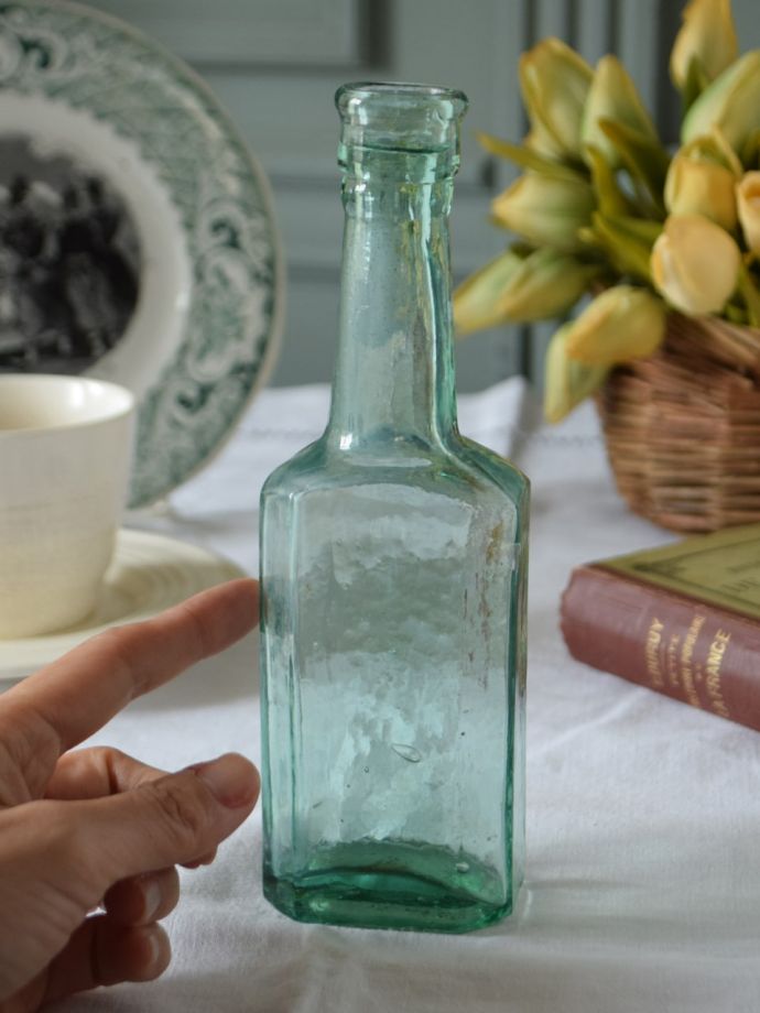 アンティークのガラス雑貨