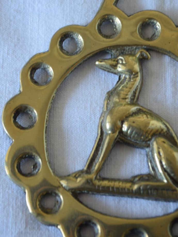 アンティークの真鍮ホースブレス