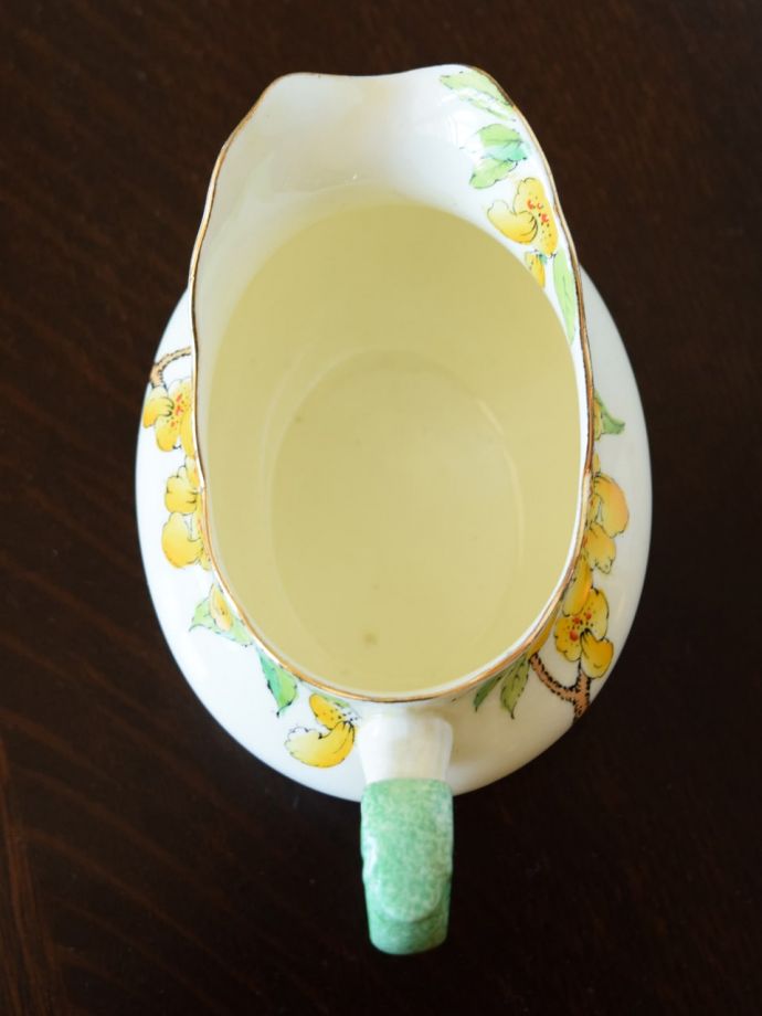 英国アンティークのおしゃれな食器
