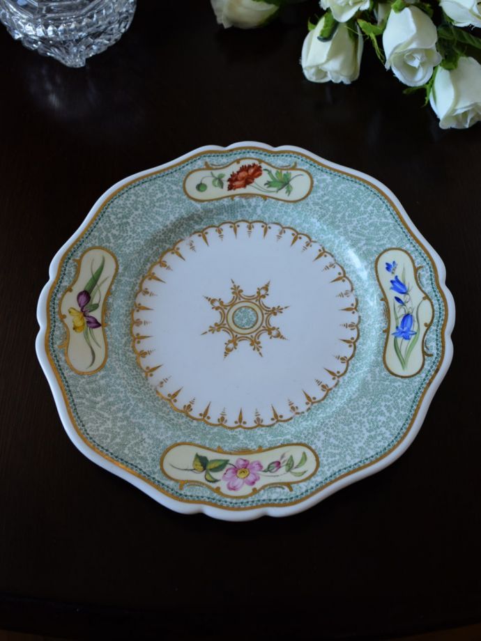 英国アンティークのおしゃれな食器