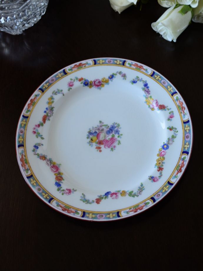 英国アンティークのおしゃれな食器