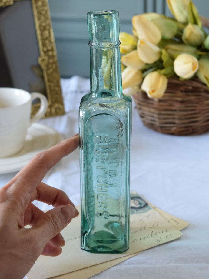 アンティークのガラス雑貨