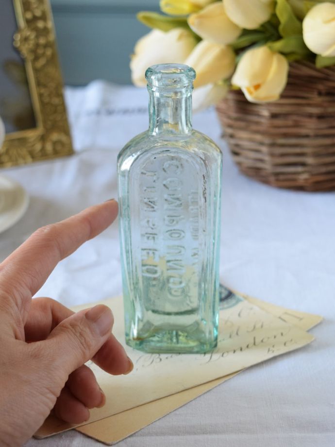 アンティークのガラス雑貨