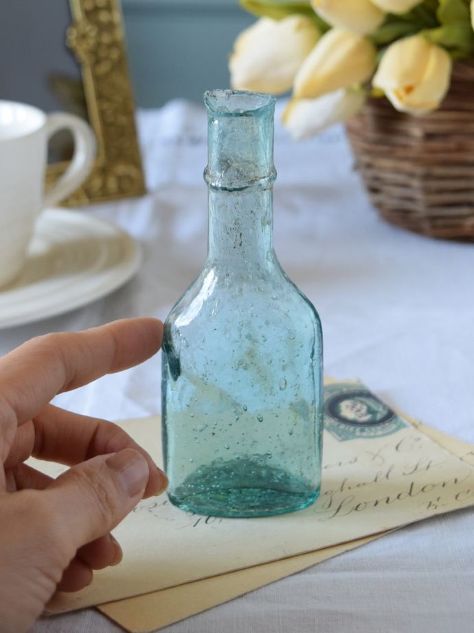 アンティークのガラス雑貨