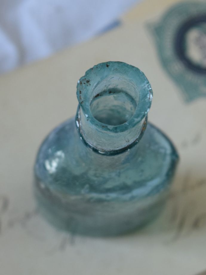 おしゃれなアンティークガラス雑貨