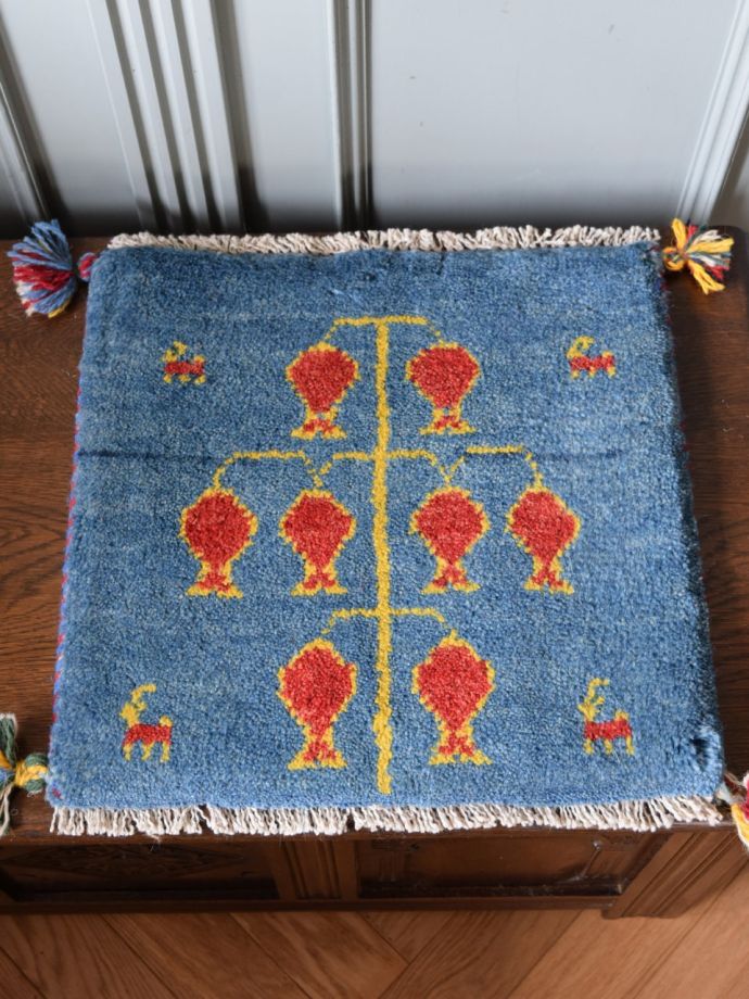 座布団サイズのギャッベ