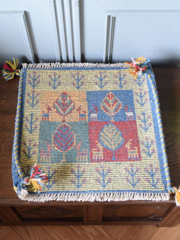 ギャッベの裏面