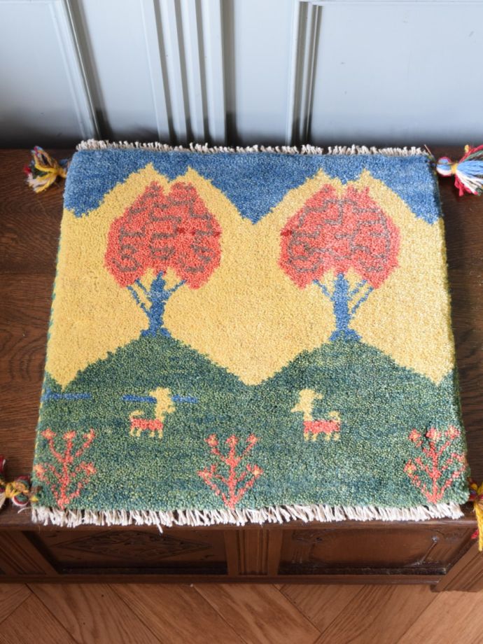 座布団サイズのギャッベ