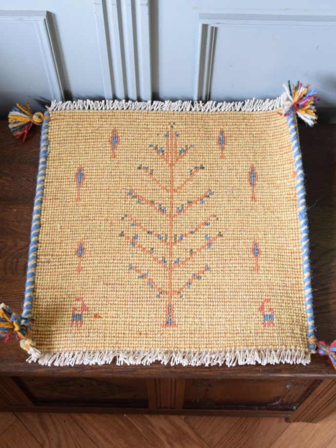 ギャッベの裏面