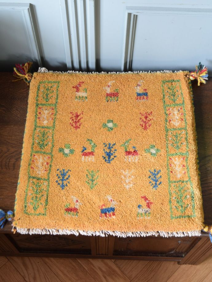 座布団サイズのギャッベ