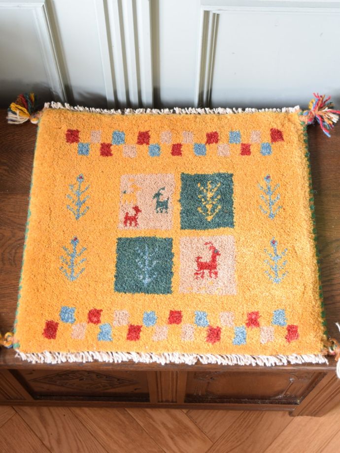 座布団サイズのギャッベ