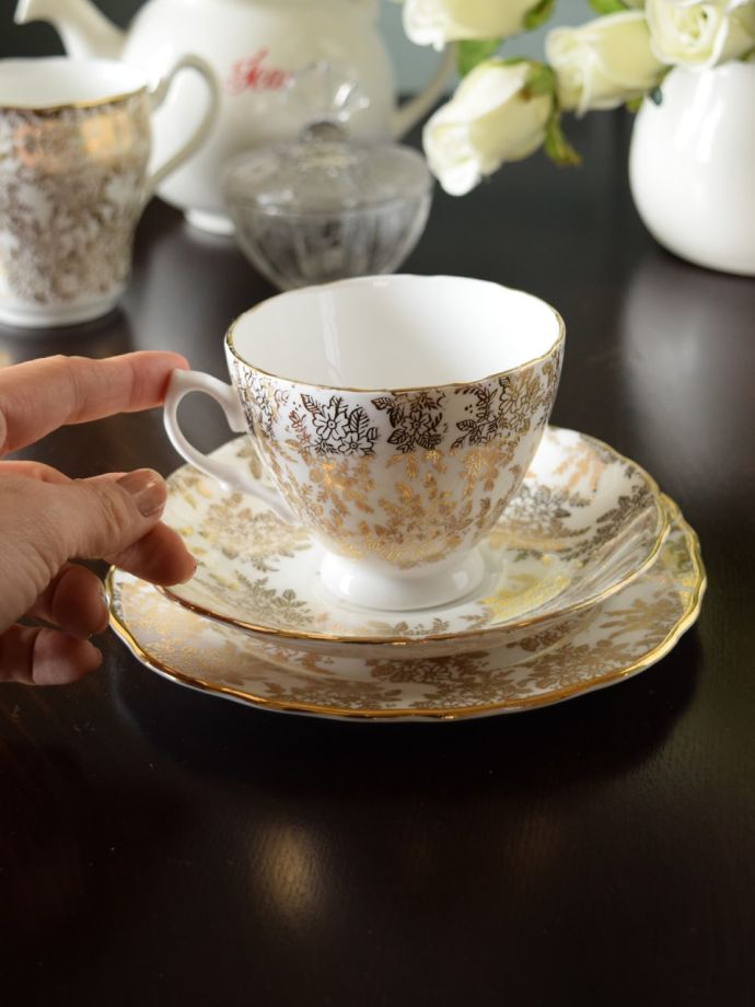 イギリスのカップ&ソーサー(トリオ)