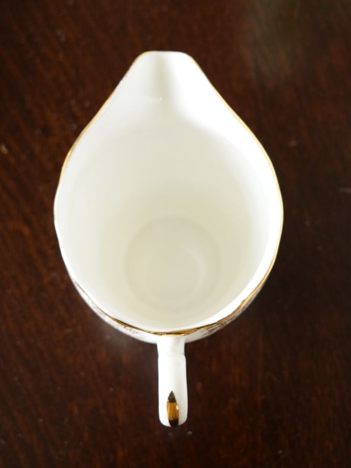 英国アンティークのおしゃれな食器