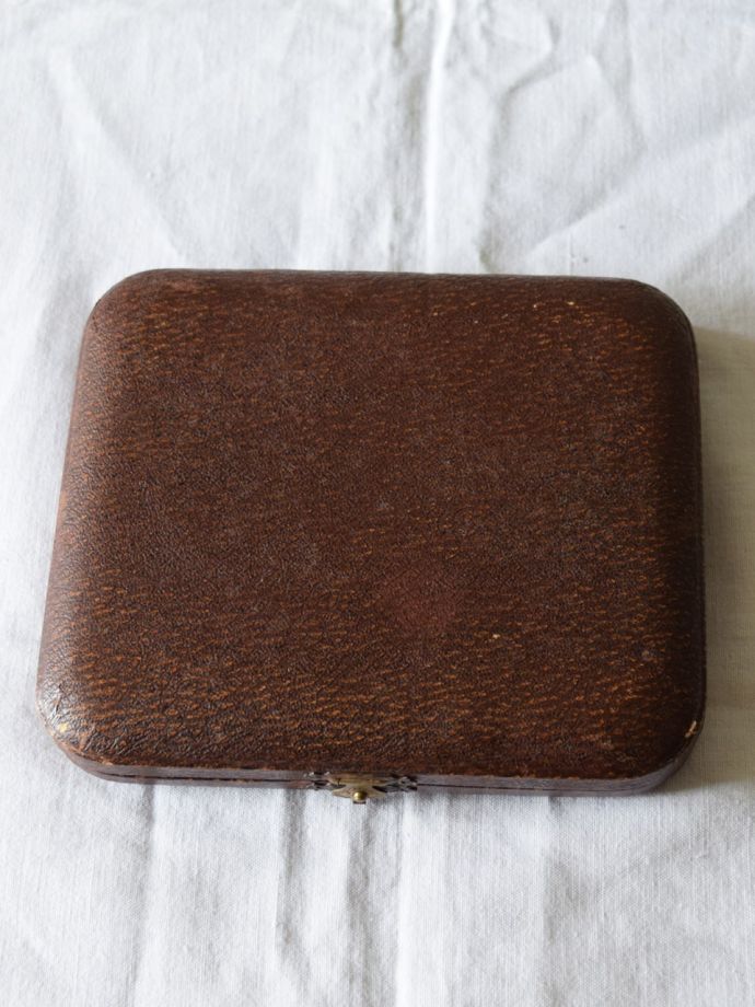 シルバーカトラリーのケース