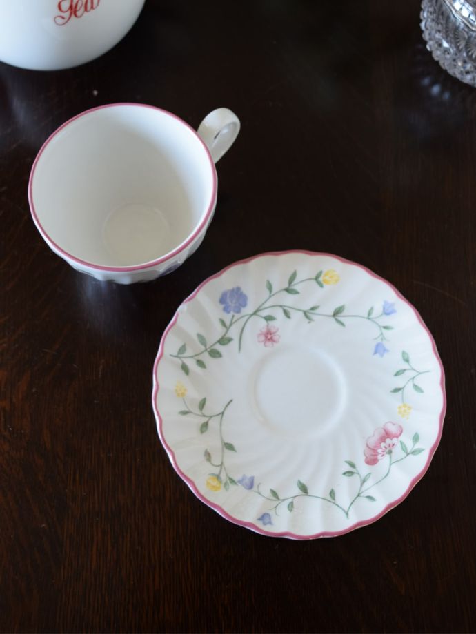 英国アンティークのおしゃれな食器