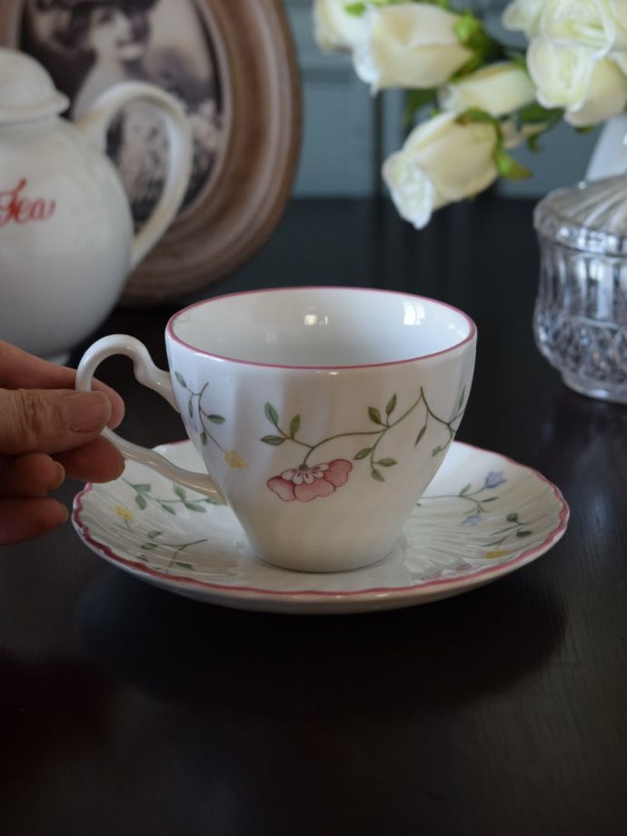 イギリスのカップ&ソーサー