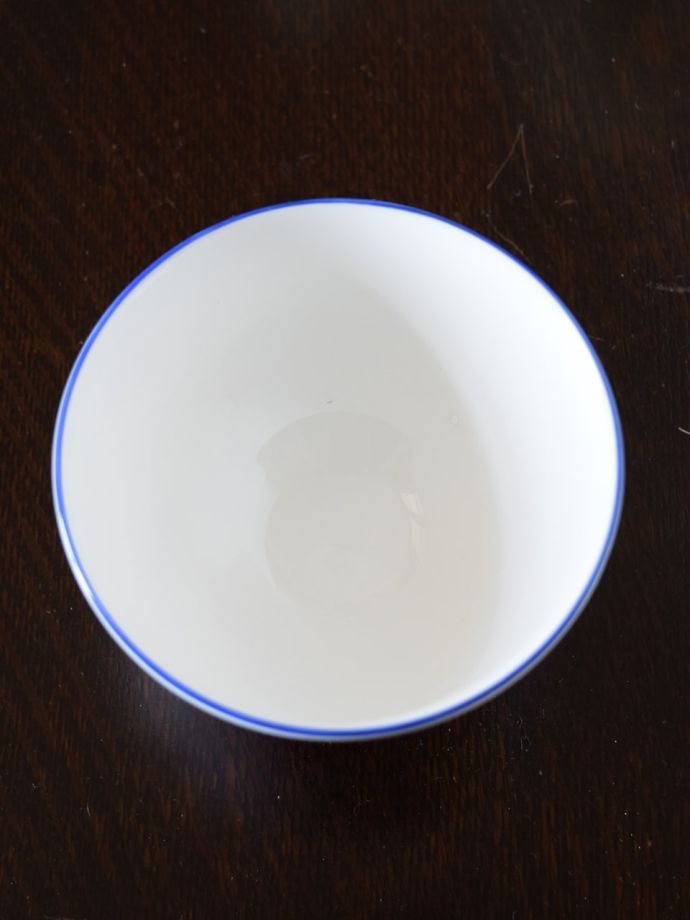 英国アンティークのおしゃれな食器