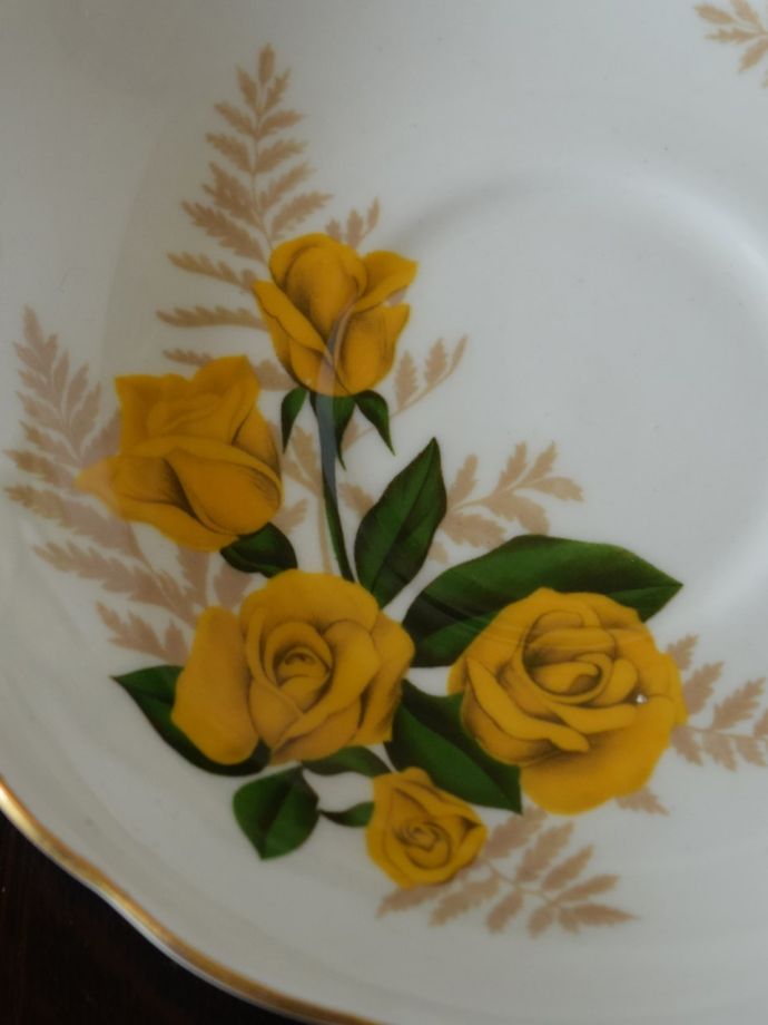 クラウンロイヤルのソーサー