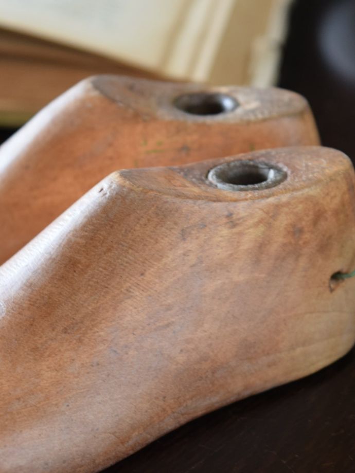 アンティークの木靴