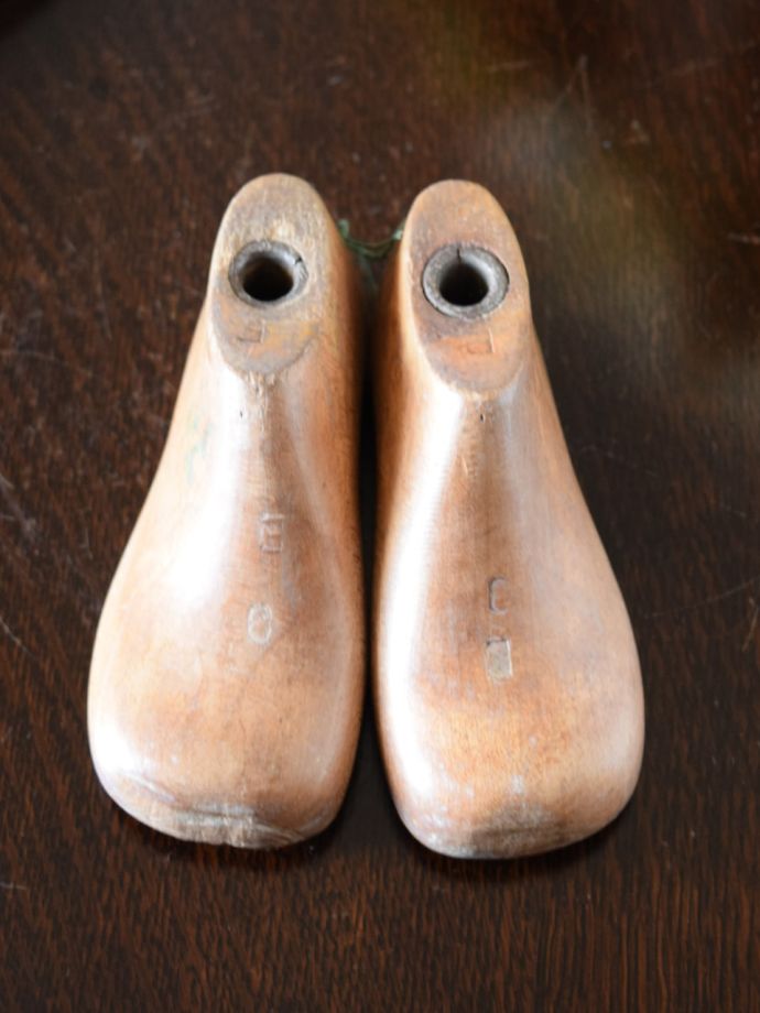 アンティークの木の雑貨