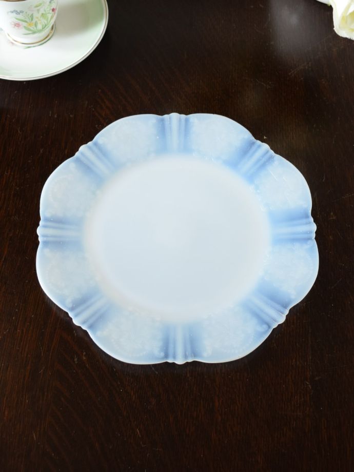 アンティークのおしゃれな食器