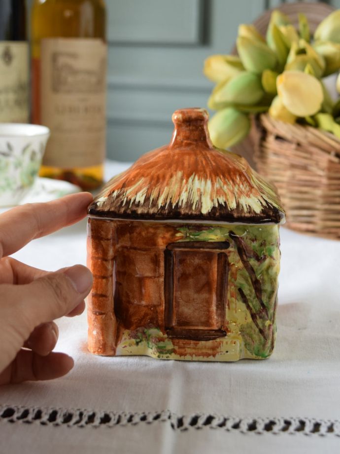 イギリスのシュガーポット