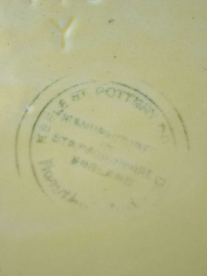 KEELE STREET POTTERYのバックスタンプ