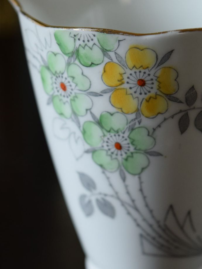 ロイヤルスタッフォードのミルクピッチャー