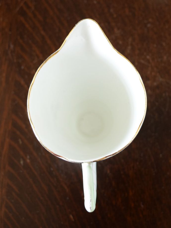 英国アンティークのおしゃれな食器