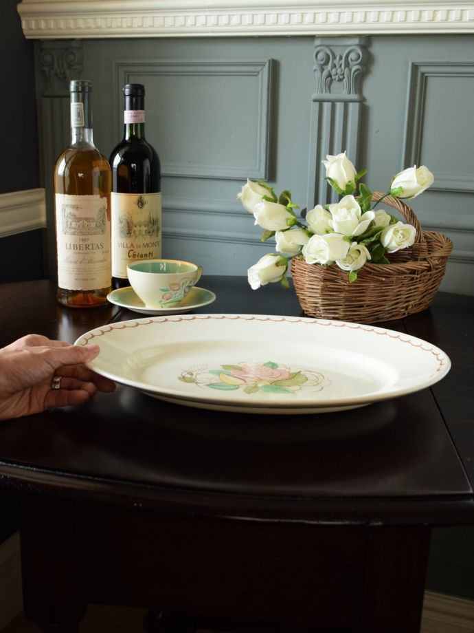 スージークーパーのパトリシアローズ、アンティーク食器のオーバル