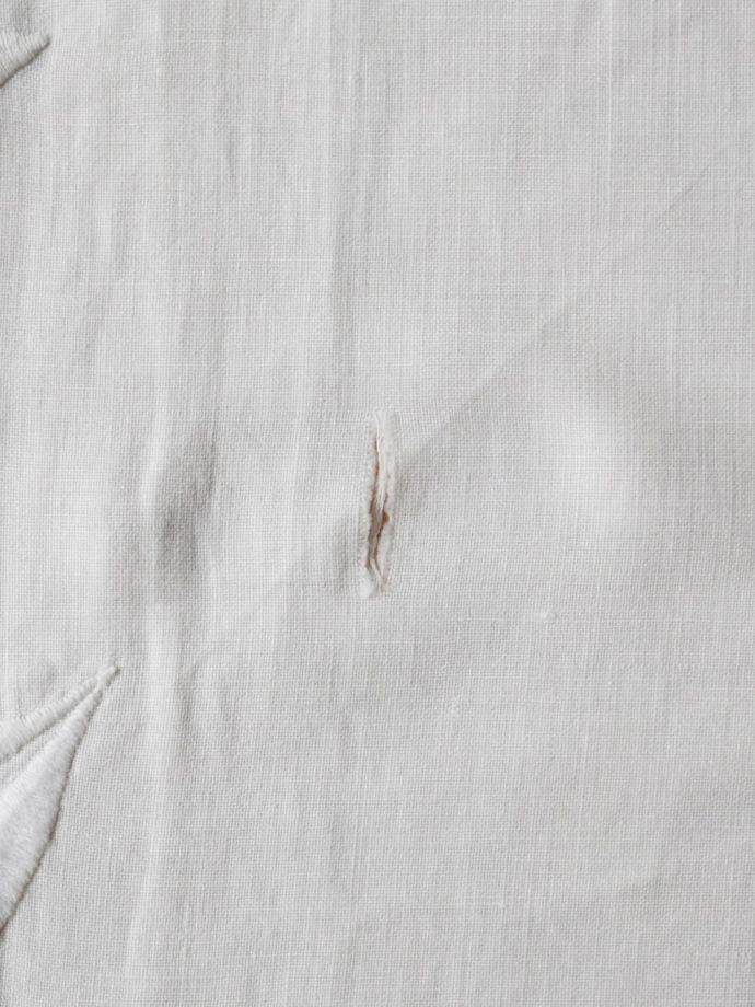 ほつれがあります。