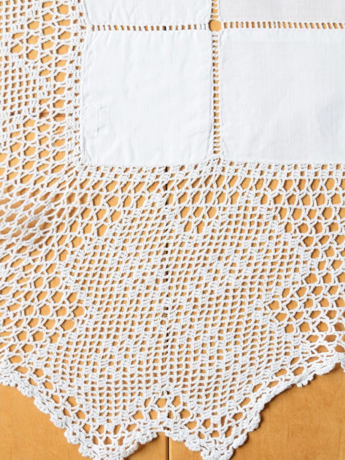 アンティークのクロス