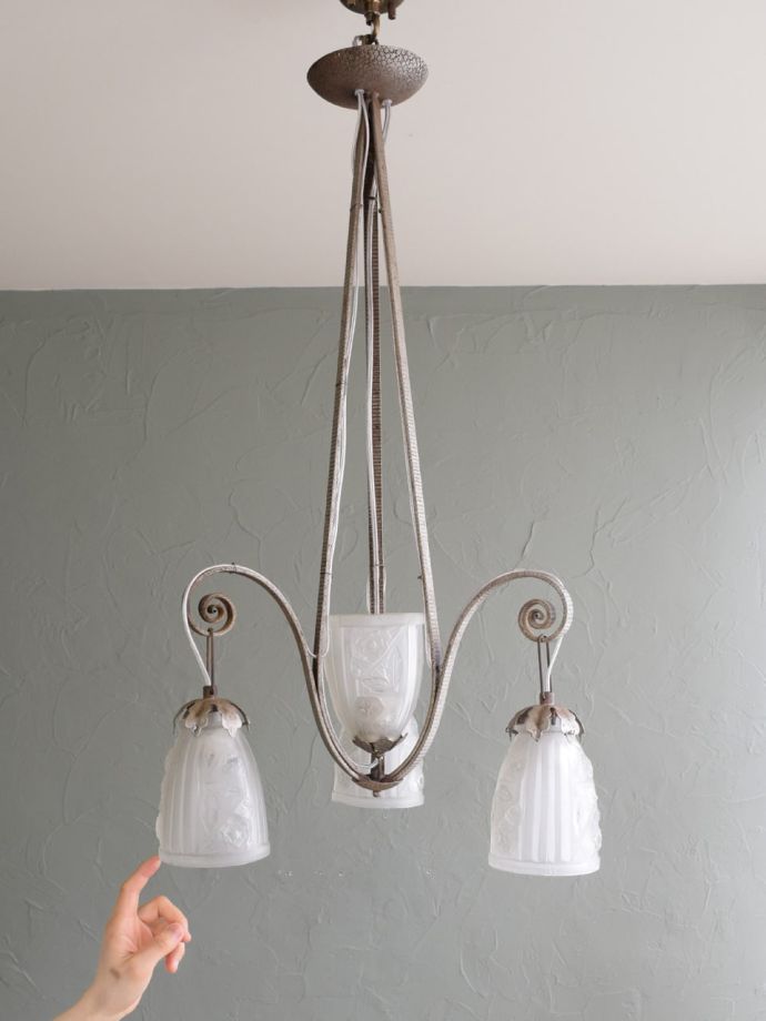 アンティークのシャンデリア