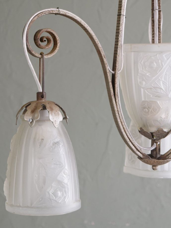 アンティークのシャンデリア