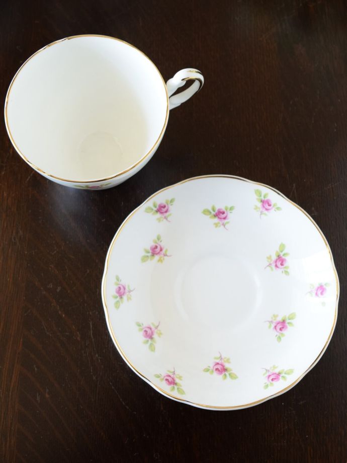 英国アンティークのおしゃれな食器