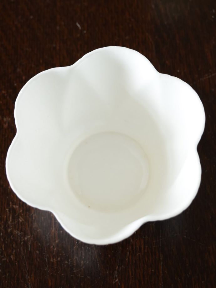 英国アンティークのおしゃれな食器